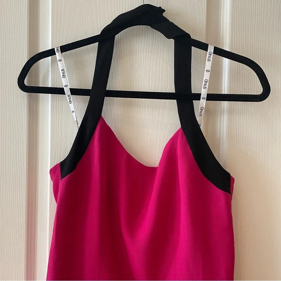 Vintage 90s Barbiecore pink halter mini dress with black strap and scalloped hem - Picture 3 of 5